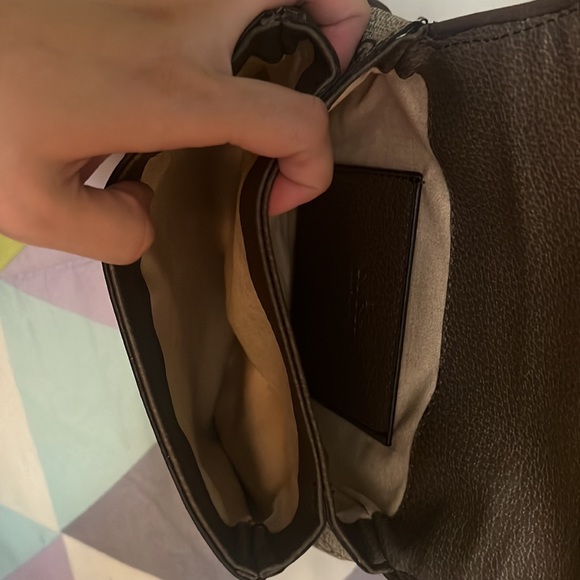 Designer Inspired Crossbody Bag with 2 straps MC - Picture 3 of 9